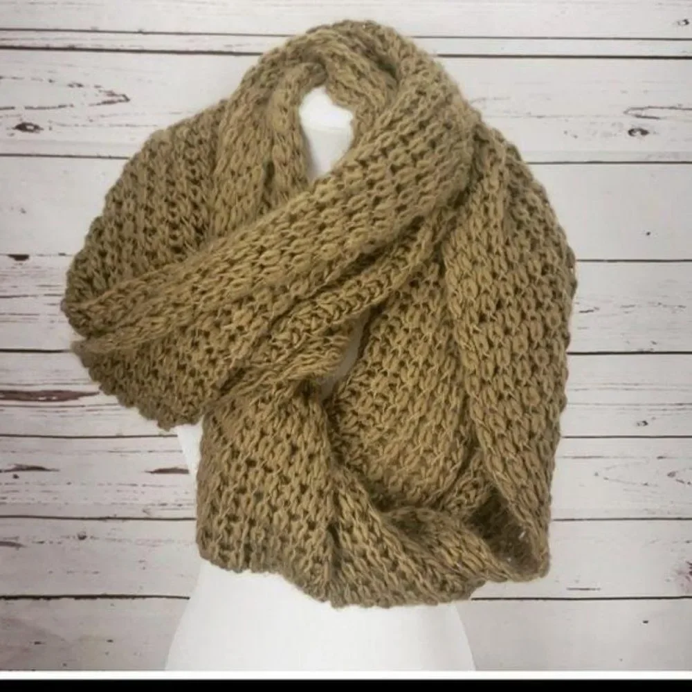 Infinity Tan Crochet‎ Chunky Scarf